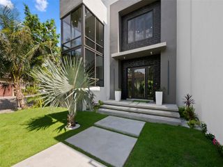 638 Lakeside Harbor, Boynton Beach, FL 33435