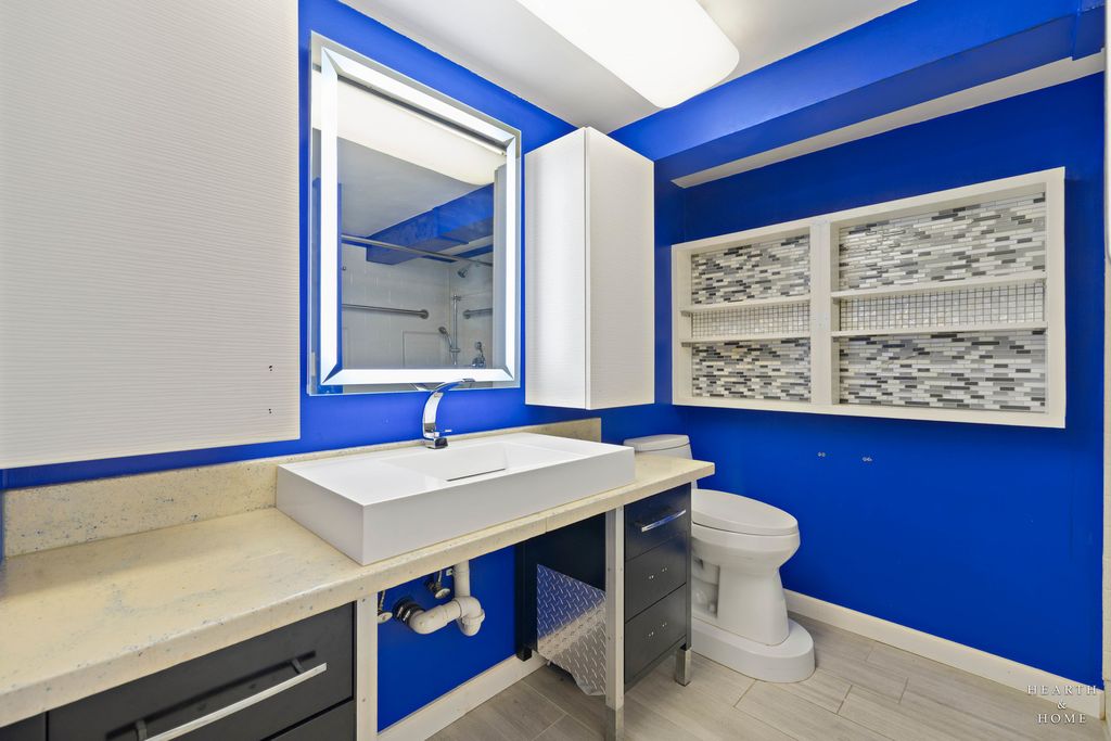 Image 20 of property listing at 538 Westmere Road, Des Plaines, IL 60016