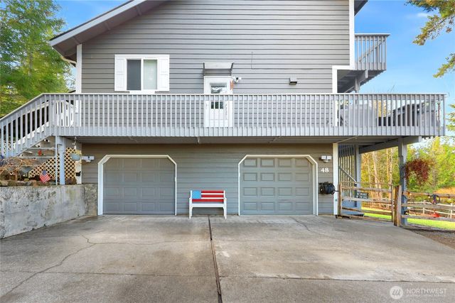 48 E Twanoh Heights Road N, Belfair, WA 98528