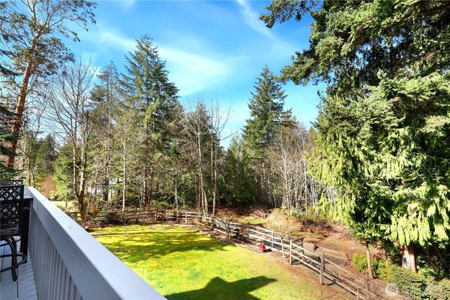 48 E Twanoh Heights Road N, Belfair, WA 98528