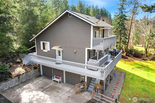 48 E Twanoh Heights Road N, Belfair, WA 98528