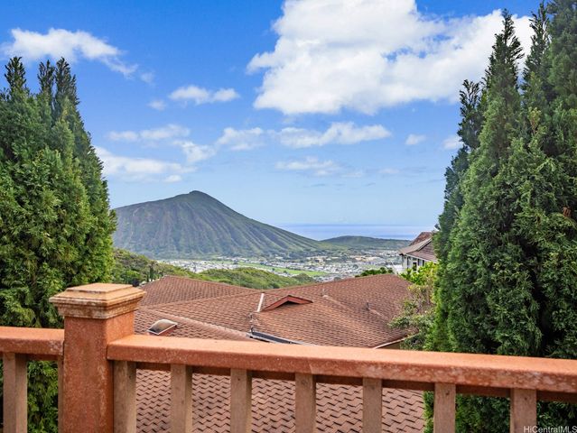 1105 Kaluanui Road, Honolulu, HI 96825