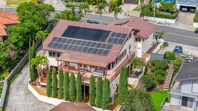 1105 Kaluanui Road, Honolulu, HI 96825