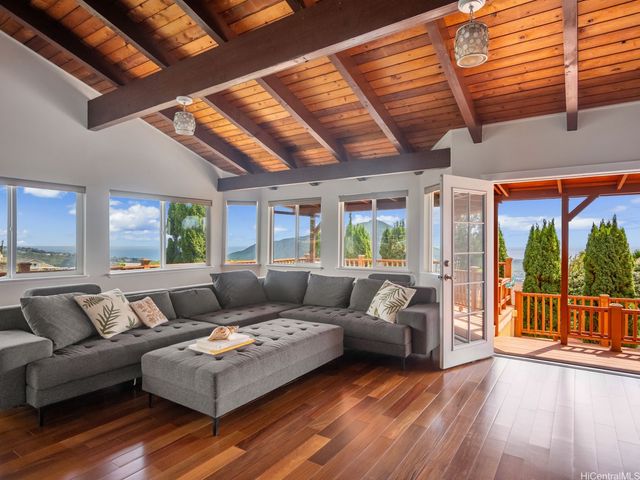 1105 Kaluanui Road, Honolulu, HI 96825