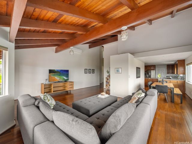 1105 Kaluanui Road, Honolulu, HI 96825