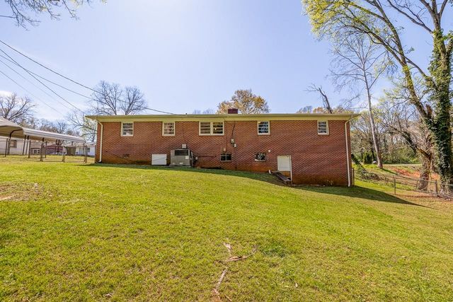 522 W Robinson Street, Gaffney, SC 29341