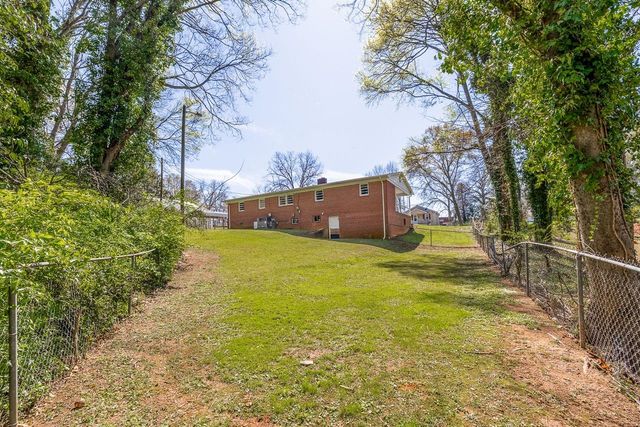 522 W Robinson Street, Gaffney, SC 29341