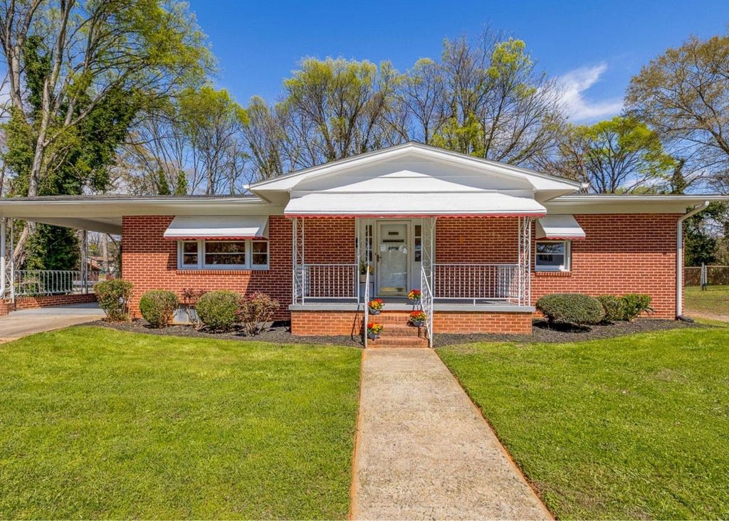 522 W Robinson Street, Gaffney, SC 29341