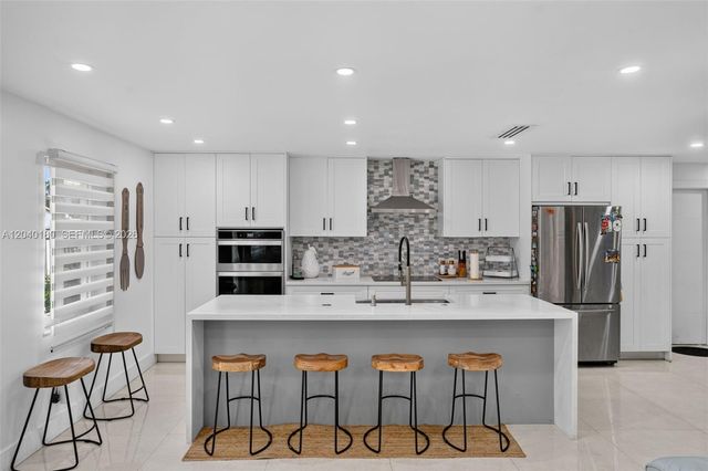 9535 SW 42nd Street, Miami, FL 33165
