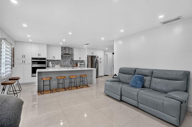9535 SW 42nd Street, Miami, FL 33165