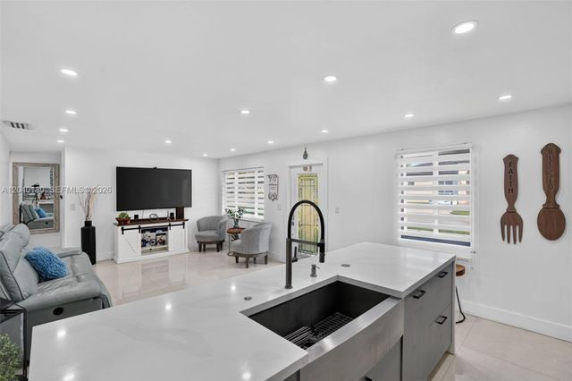 9535 SW 42nd Street, Miami, FL 33165