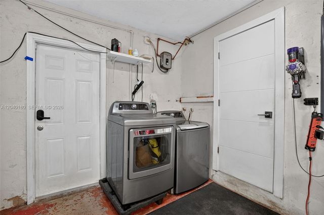 9535 SW 42nd Street, Miami, FL 33165