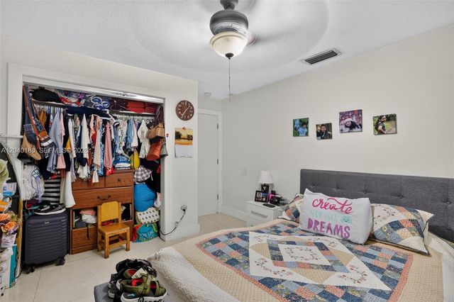 9535 SW 42nd Street, Miami, FL 33165