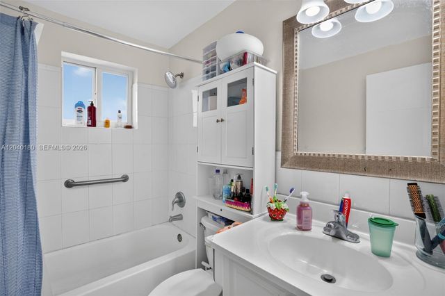 9535 SW 42nd Street, Miami, FL 33165