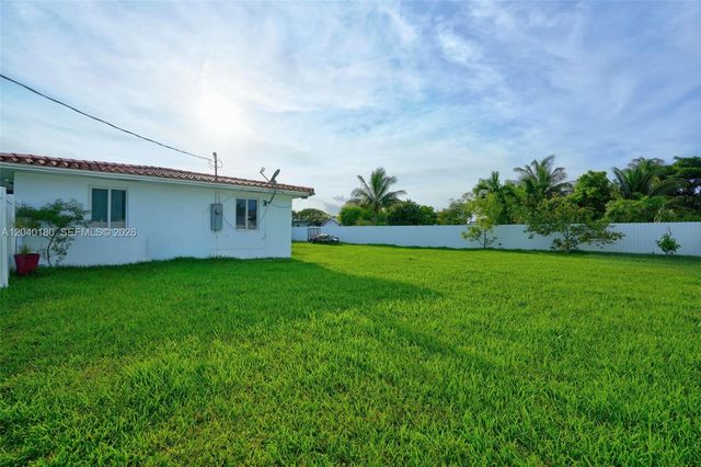 9535 SW 42nd Street, Miami, FL 33165