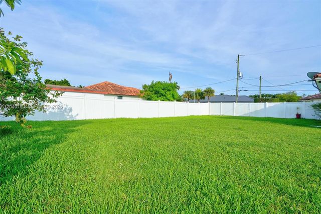 9535 SW 42nd Street, Miami, FL 33165
