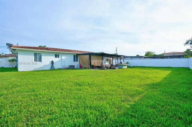 9535 SW 42nd Street, Miami, FL 33165