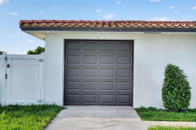 9535 SW 42nd Street, Miami, FL 33165