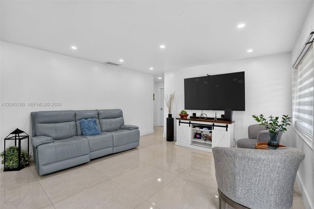 9535 SW 42nd Street, Miami, FL 33165