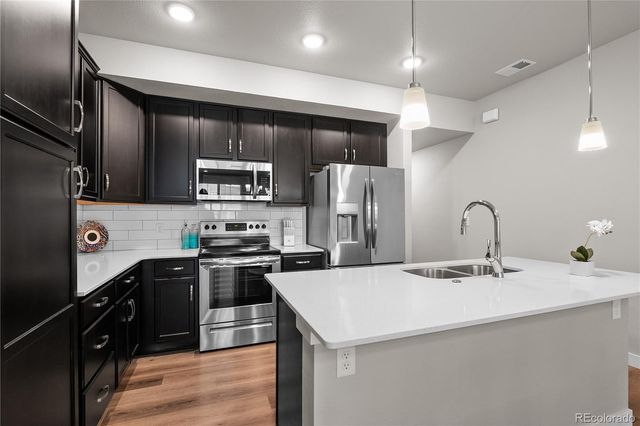 350 High Point Drive C103, Longmont, CO 80504