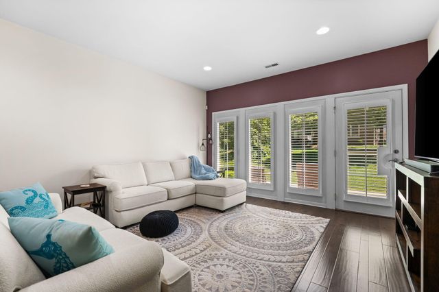 5541 Arbor Chase Drive 41, Ann Arbor, MI 48103