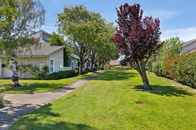 1035 Dove Lane, Foster City, CA 94404