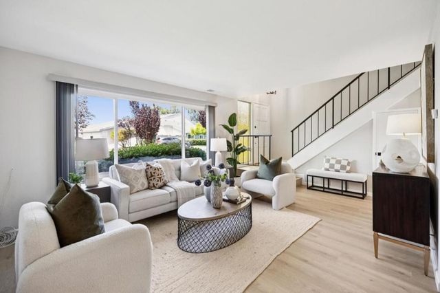 1035 Dove Lane, Foster City, CA 94404
