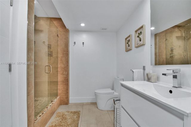 2301 Collins Ave 303, Miami Beach, FL 33139