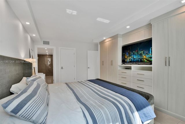 2301 Collins Ave 303, Miami Beach, FL 33139