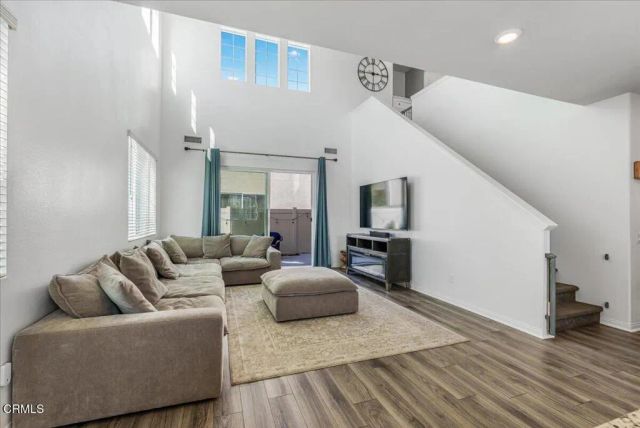 484 Tibbetts Street, Santa Paula, CA 93060