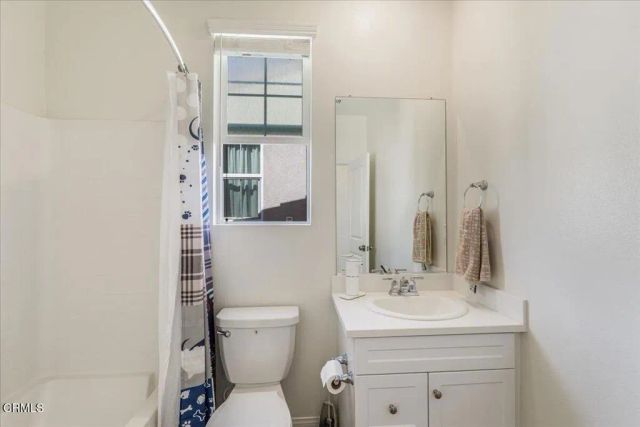 484 Tibbetts Street, Santa Paula, CA 93060