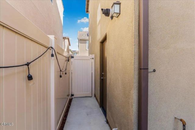 484 Tibbetts Street, Santa Paula, CA 93060