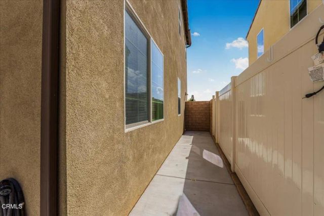 484 Tibbetts Street, Santa Paula, CA 93060