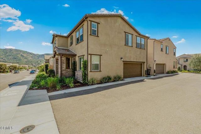 484 Tibbetts Street, Santa Paula, CA 93060