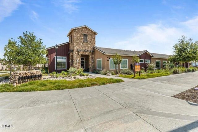 484 Tibbetts Street, Santa Paula, CA 93060