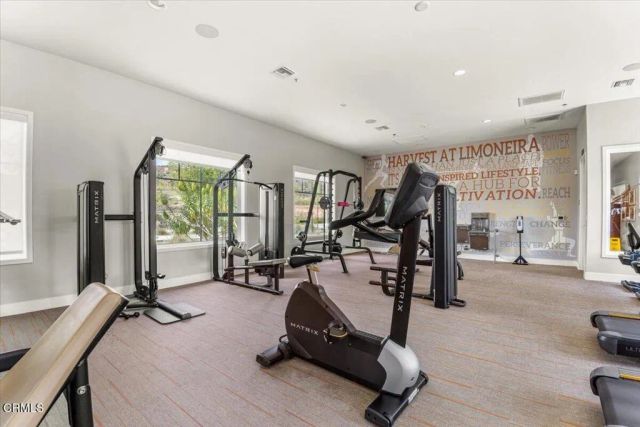 484 Tibbetts Street, Santa Paula, CA 93060