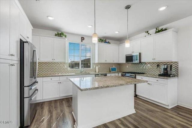 484 Tibbetts Street, Santa Paula, CA 93060
