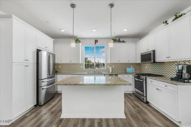 484 Tibbetts Street, Santa Paula, CA 93060