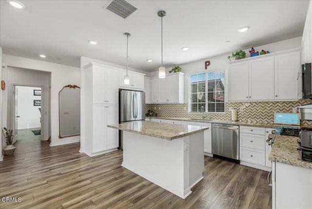 484 Tibbetts Street, Santa Paula, CA 93060
