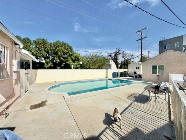 5654 Stansbury, Van Nuys (los Angeles), CA 91401