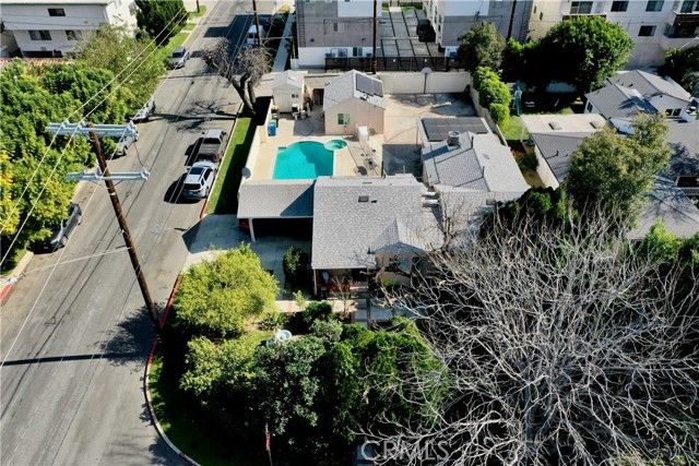 5654 Stansbury, Van Nuys (los Angeles), CA 91401