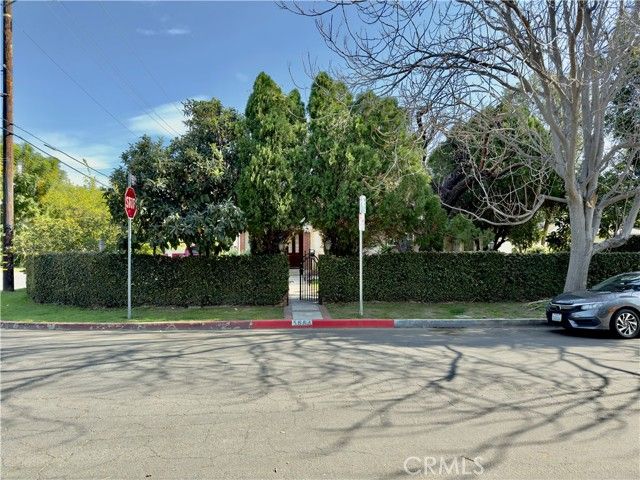 5654 Stansbury, Van Nuys (los Angeles), CA 91401