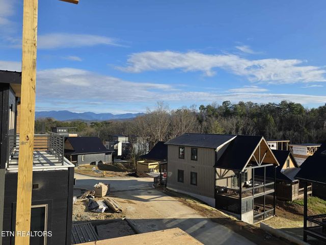 Tipi Way, Pigeon Forge, TN 37863