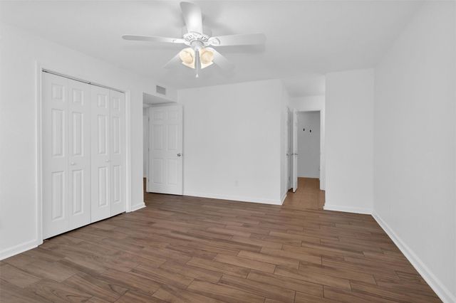 5005 Georgi Lane 38, Houston, TX 77092