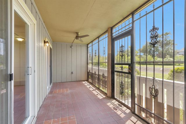 5005 Georgi Lane 38, Houston, TX 77092