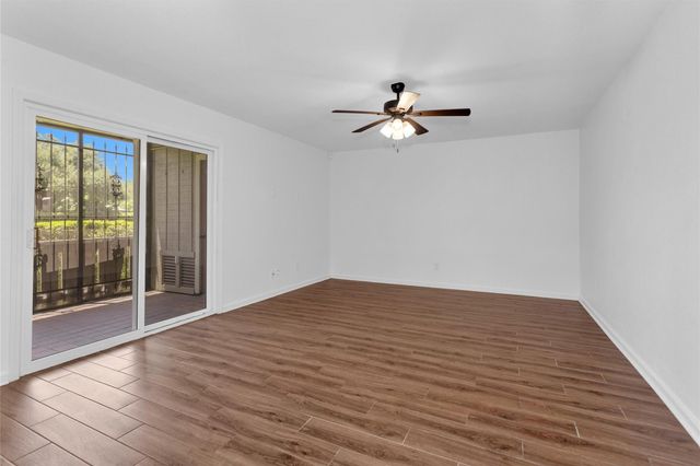 5005 Georgi Lane 38, Houston, TX 77092