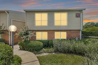 5005 Georgi Lane 38, Houston, TX 77092