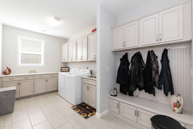 1009 Crescent Moon Court, Durham, NC 27712