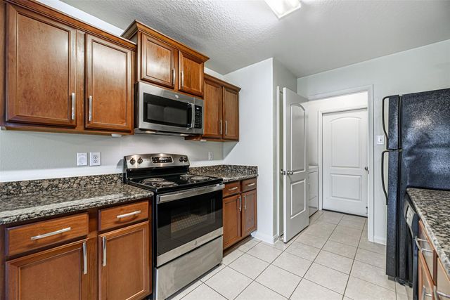 11207 Hall Pines Court, Houston, TX 77075