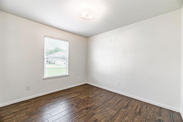11207 Hall Pines Court, Houston, TX 77075